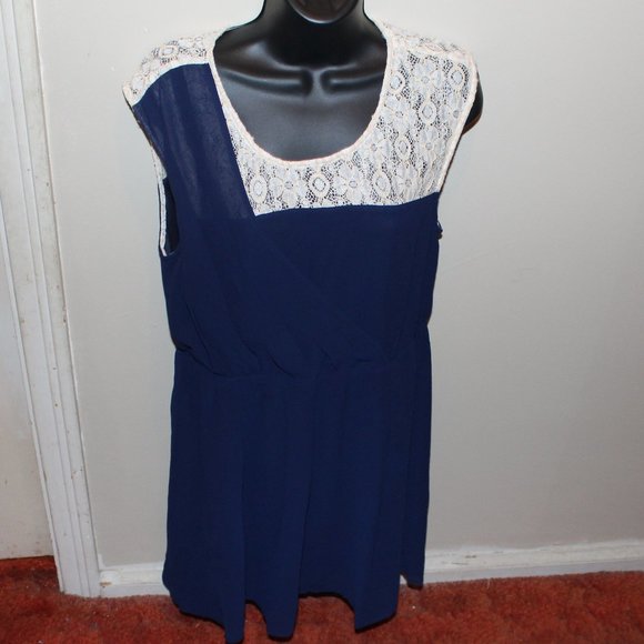 The clothing company casual dress size L - Picture 4 of 5